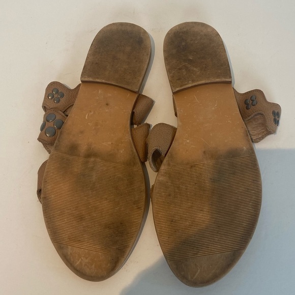 Matisse Women's Sandals Size 8 M Leather Flat Studded Wide Eyed Beige Slip On - Picture 6 of 6